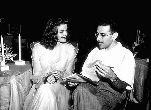 Con il regista George Cukor sul set del film 'Scandalo a Philadelphia'