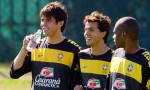 Melo entra duro Kakà si infuria