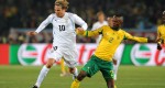Sudafrica in ginocchio sotto i colpi di Forlan