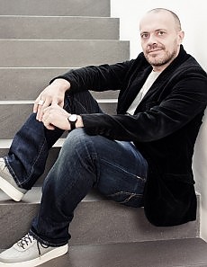 Parla il nuovo Max Pezzali "Canto quello che non va"