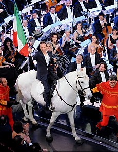 Ascolti, boom Benigni lo share vola oltre il 50%