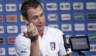 Scivolone Cassano, una brutta frase sui gay Le scuse: "Omofobia non è mio sentimento"