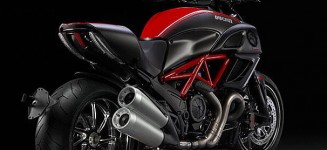 Rossi, Hayden e soci su Diavel l'appuntamento più atteso