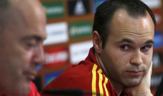 Iniesta respinge le critiche "Basta paragoni col Mondiale"
