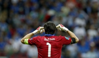 Buffon: "Ragazzi siamo lì pronti a soffrire per il sogno"