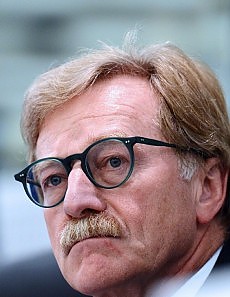 Bce, basta solo uomini al comando l'Europarlamento si scopre femminista