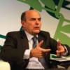 Operai Alcoa contestano Bersani Dipendenti comunali contro Renzi