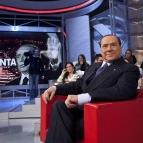 Berlusconi e le tangenti: "Si pagano, no ai moralismi"