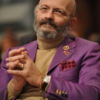 Zingales lascia Giannino: "Non mi fido di chi mente sul curriculum" Zingales lascia Giannino: "Non mi fido di chi mente sul curriculum"