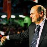 Bersani: "Con grillini confronto in Parlamento. Spartizione Pd-Pdl? Ipotesi lunare"