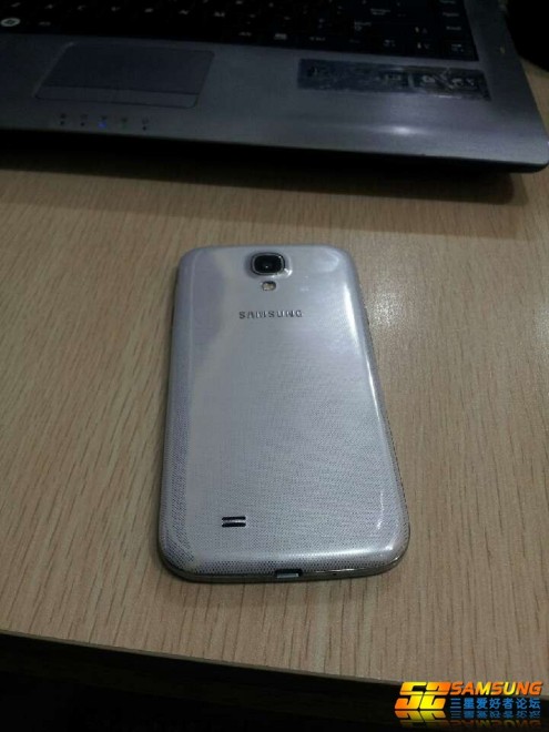Galaxy S4, ancora immagini "rubate"