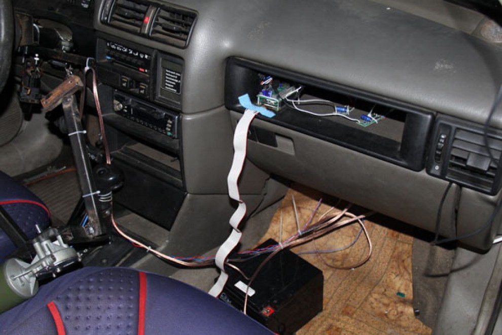 Un iPad per radiocomandare una vecchia Opel