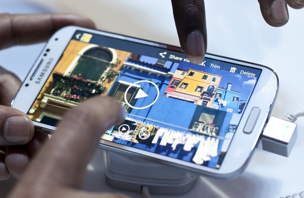 Samsung, ecco il Galaxy S4