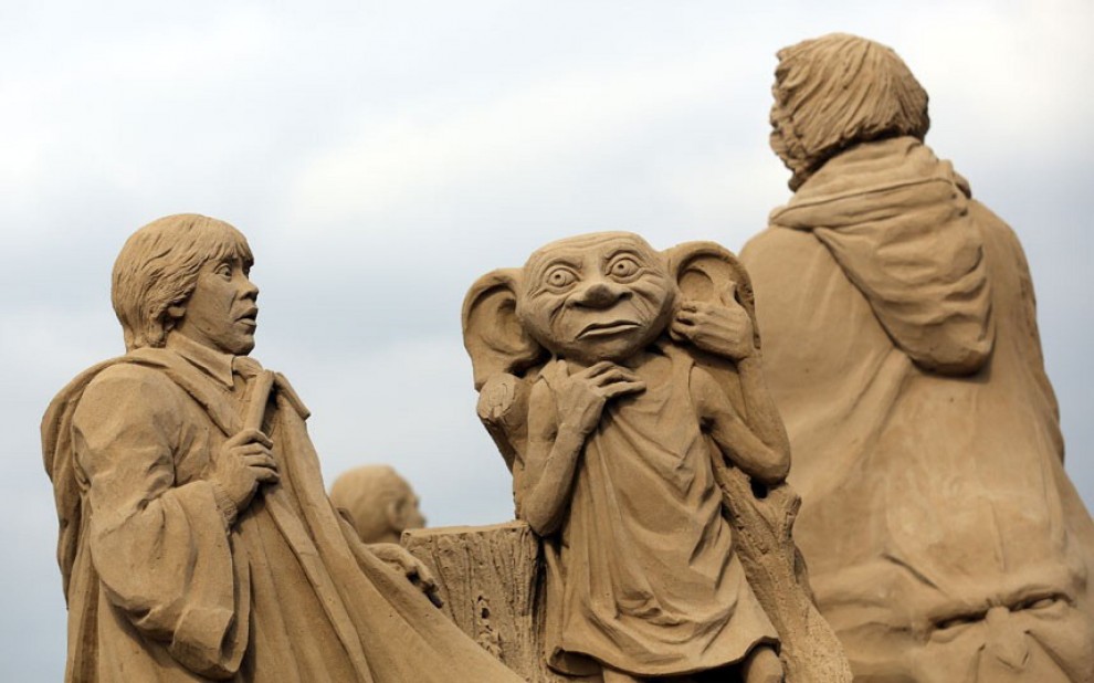 Hollywood scolpita nella sabbia, il festival delle sculture
