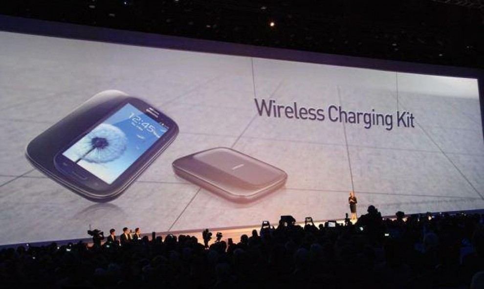 Galaxy S4, ecco il caricatore wireless