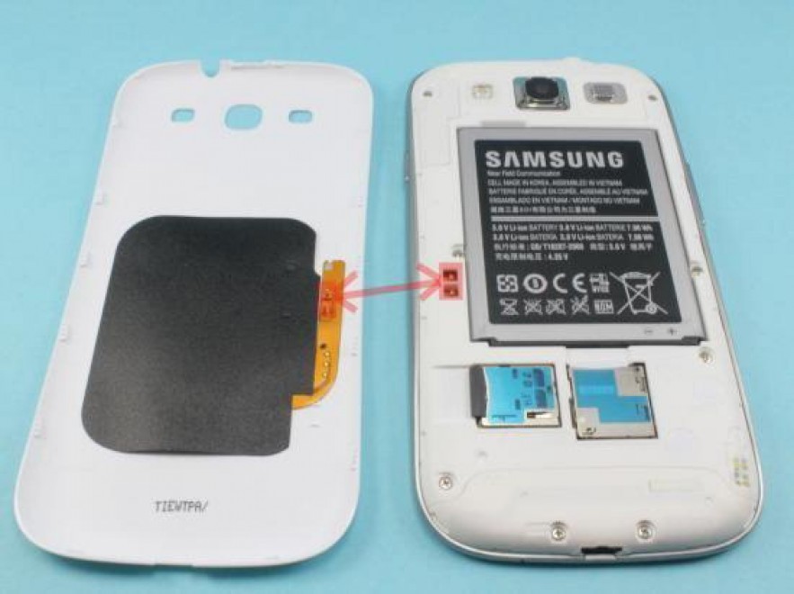 Galaxy S4, ecco il caricatore wireless
