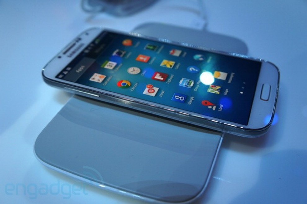 Galaxy S4, ecco il caricatore wireless