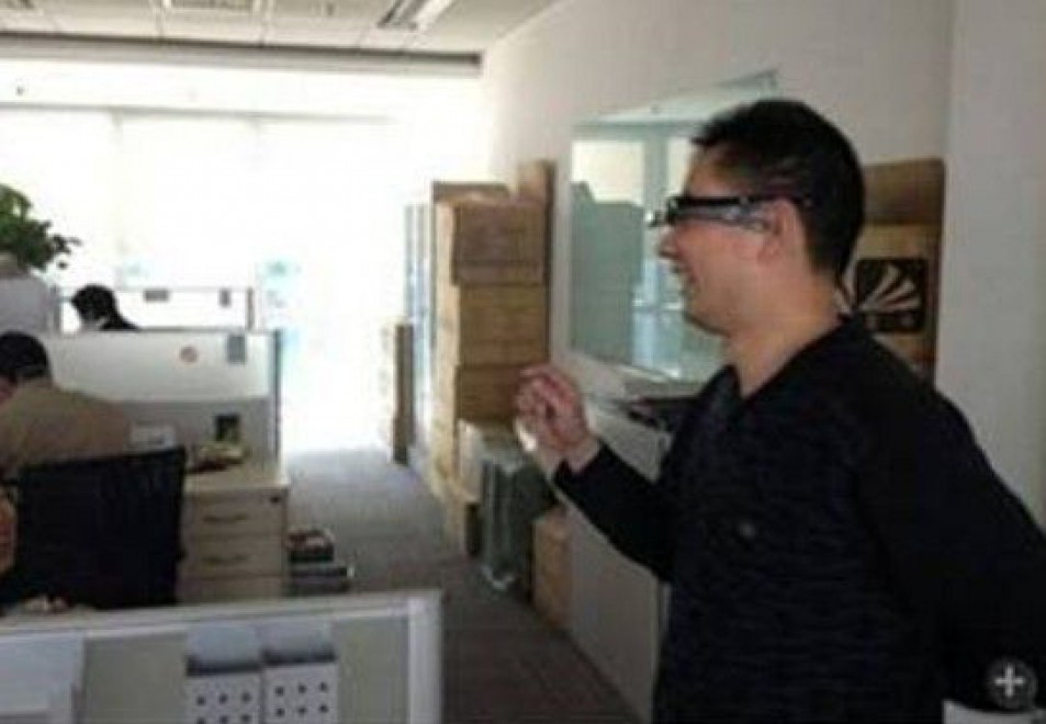 Anche Baidu avr&agrave; i suoi Google Glass