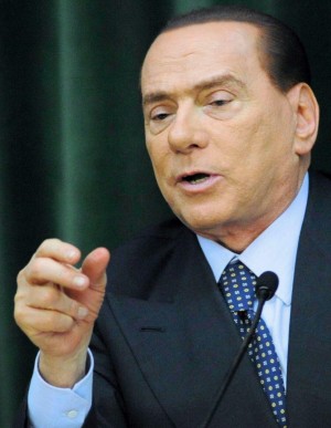 Berlusconi: "Il salvacondotto non esiste. Bene un pd al Colle, ma solo con larghe intese"