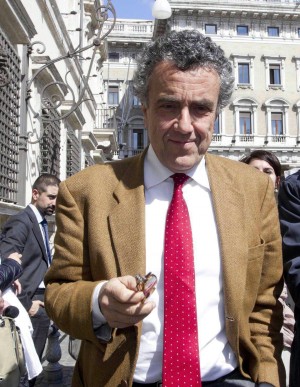 Caos Pd, martedì la direzione per i reggenti. Giovani e periferia in rivolta: "No a inciuci"