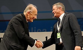 Ruini: "La Chiesa cambia ma ha il dovere di parlare" /    Vd