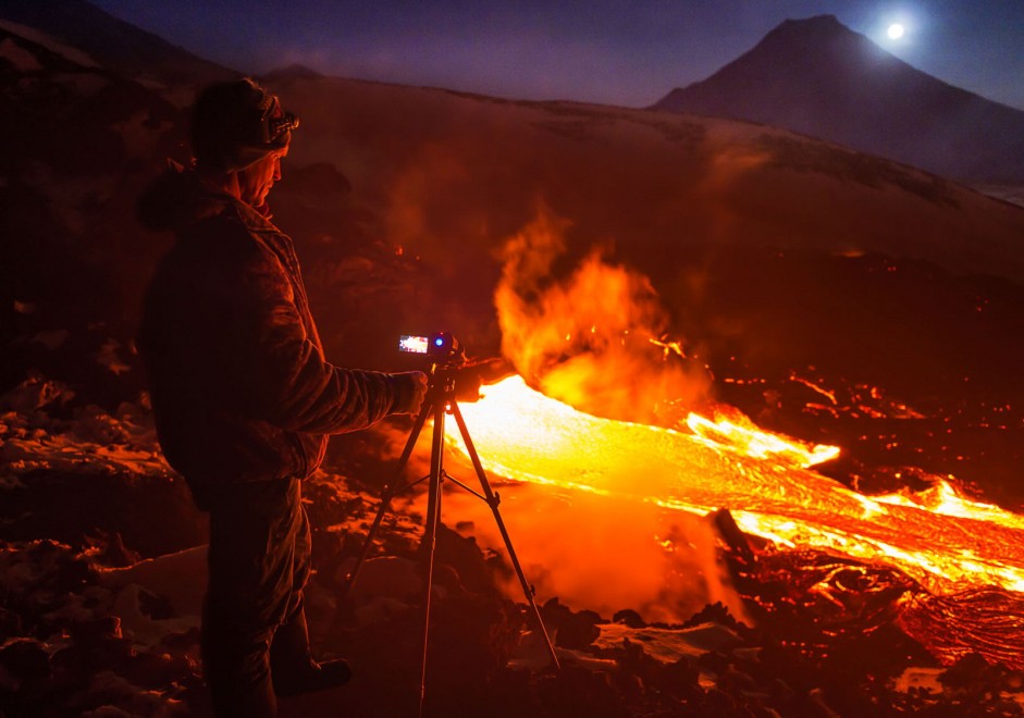 Russia. L'eruzione in Kamchatka ripresa da due blogger