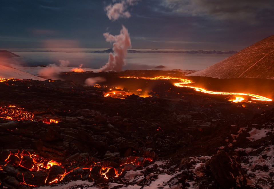 Russia. L'eruzione in Kamchatka ripresa da due blogger
