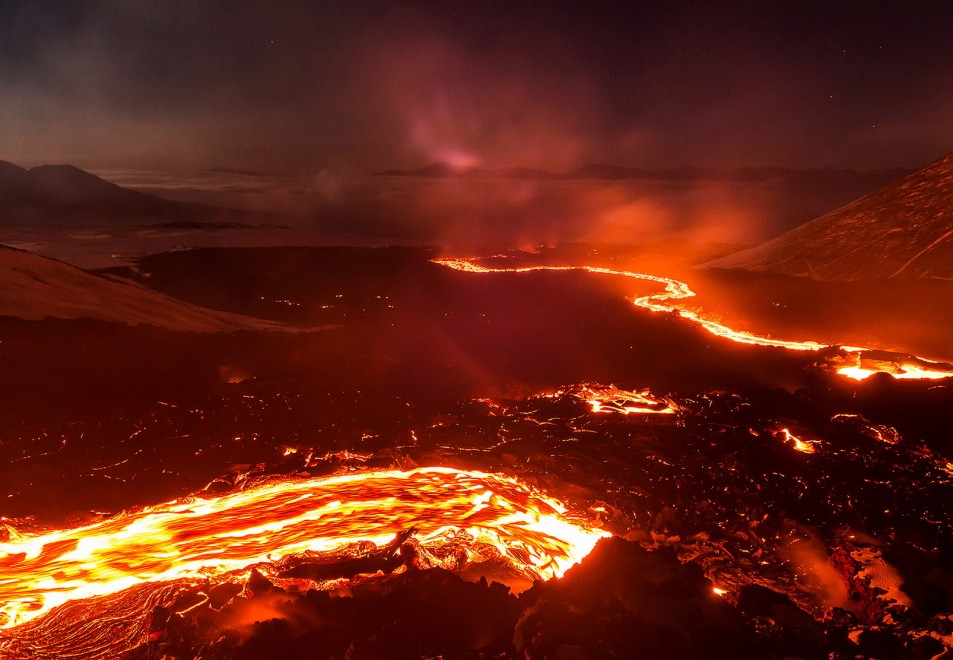 Russia. L'eruzione in Kamchatka ripresa da due blogger