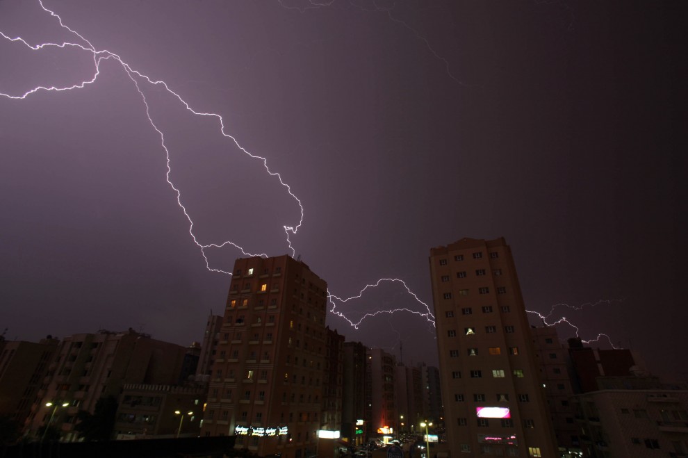 Tempesta di fulmini su Kuwait City