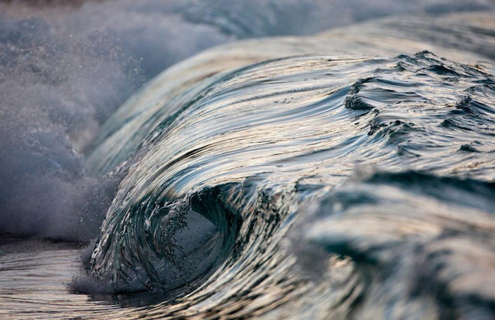 Sculture liquide: l'arte sulla cresta dell'onda