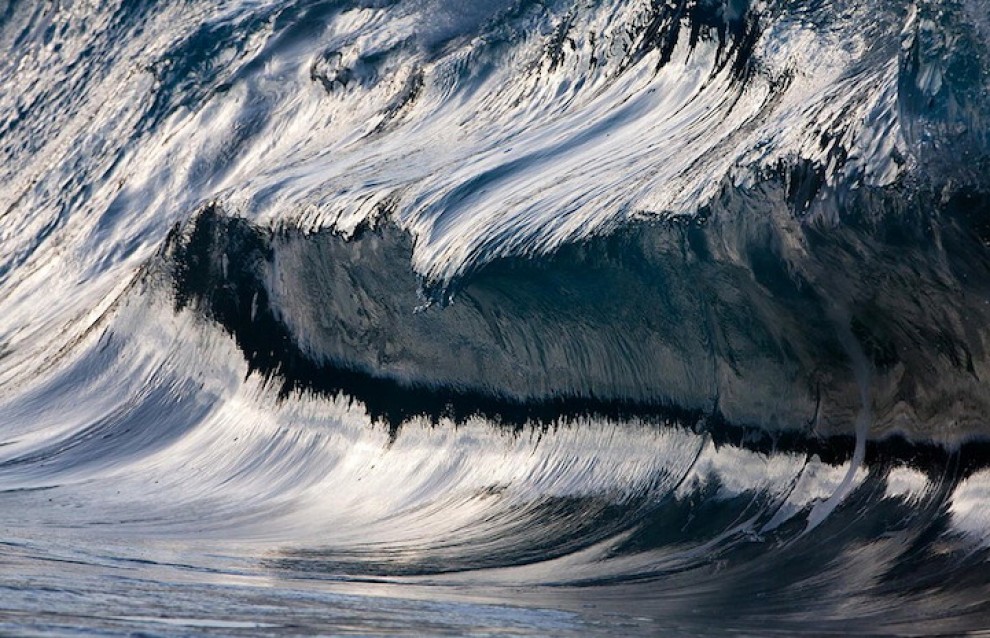 Sculture liquide: l'arte sulla cresta dell'onda