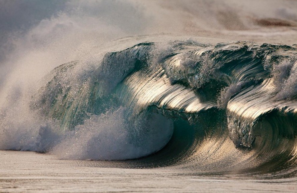 Sculture liquide: l'arte sulla cresta dell'onda