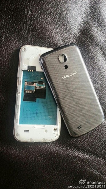 Galaxy S4 Mini, nuove immagini in Rete