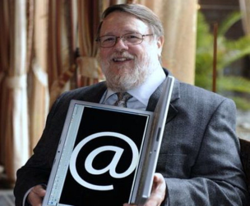 Email, una storia lunga 43 anni