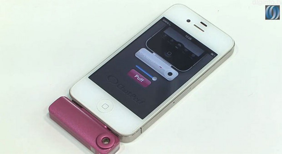 Scentee, l'iPhone invia profumi