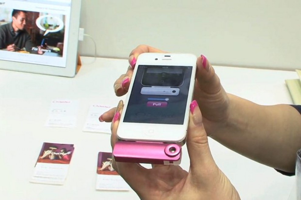 Scentee, l'iPhone invia profumi