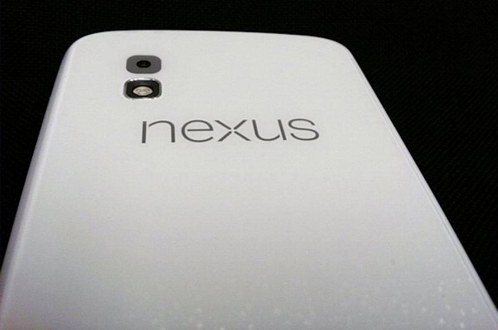 Lg svela il Nexus 4 bianco