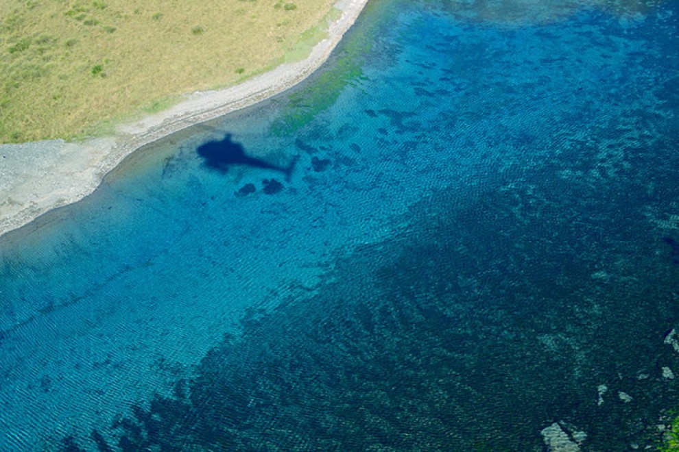 Nuova Zelanda, meraviglia della natura: scoperto il lago pi&ugrave; trasparente del mondo
