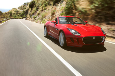 Jaguar F-Type ospite di Alitalia