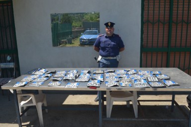 Maxi deposito di moto rubate, che scoperta &nbsp;