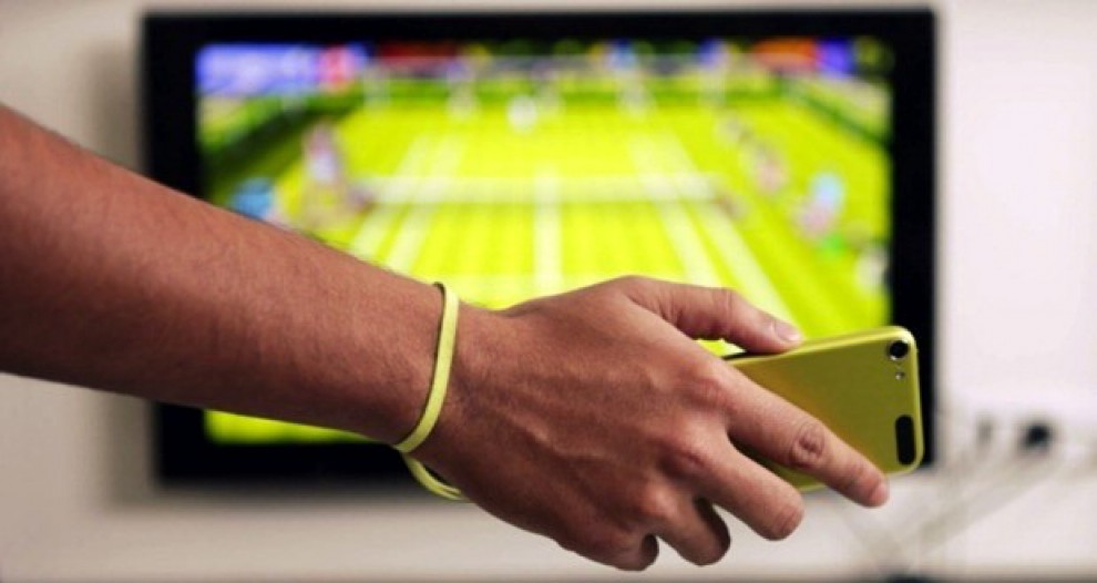 Cos&igrave; l'iPhone diventa una Wii