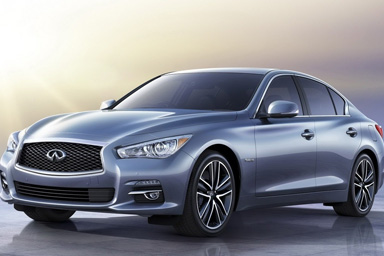 Infiniti Q50, tre concept per l’auto di serie