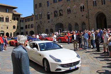 Successo per la seconda edizione della “Ferrari Cavalcade”