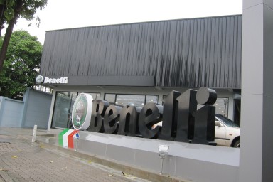 Benelli apre il suo primo flagship store in Thailandia
