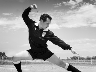 Accorsi: "Guardatemi, sono l'arbitro corrotto  ma non mi prendo gioco dello sport"