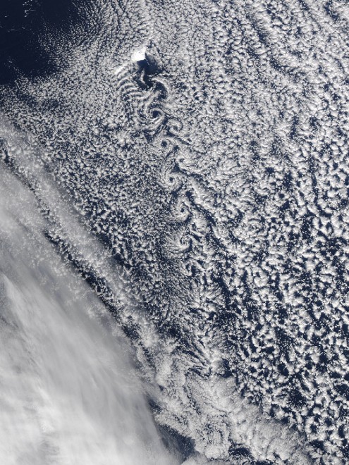 Vortici e zucchero a velo, spirali in serie tra le nuvole