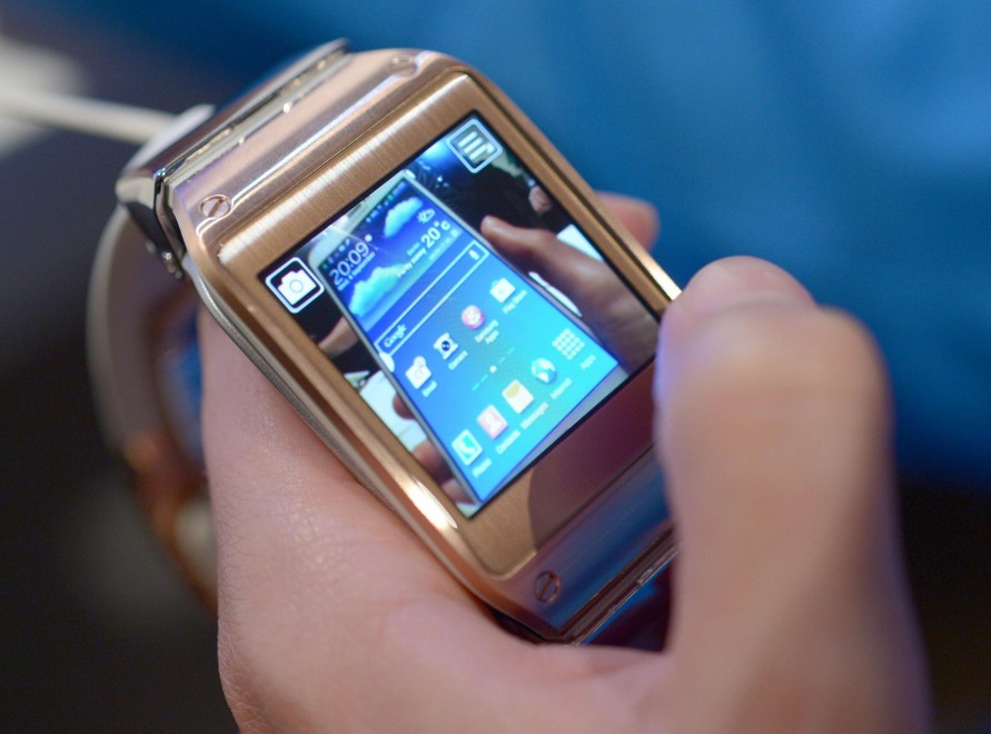 Samsung da polso: ecco lo smartwatch Gear