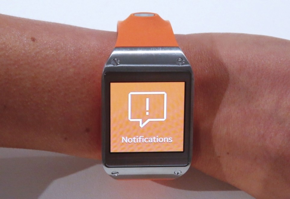 Samsung da polso: ecco lo smartwatch Gear