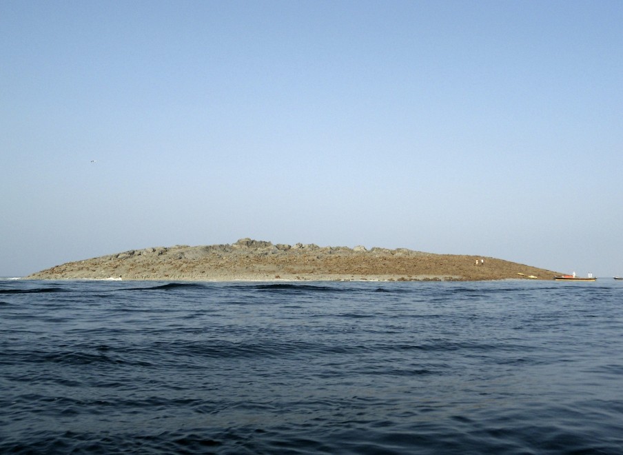 La terra trema in Pakistan, l'isola emerge dal mare