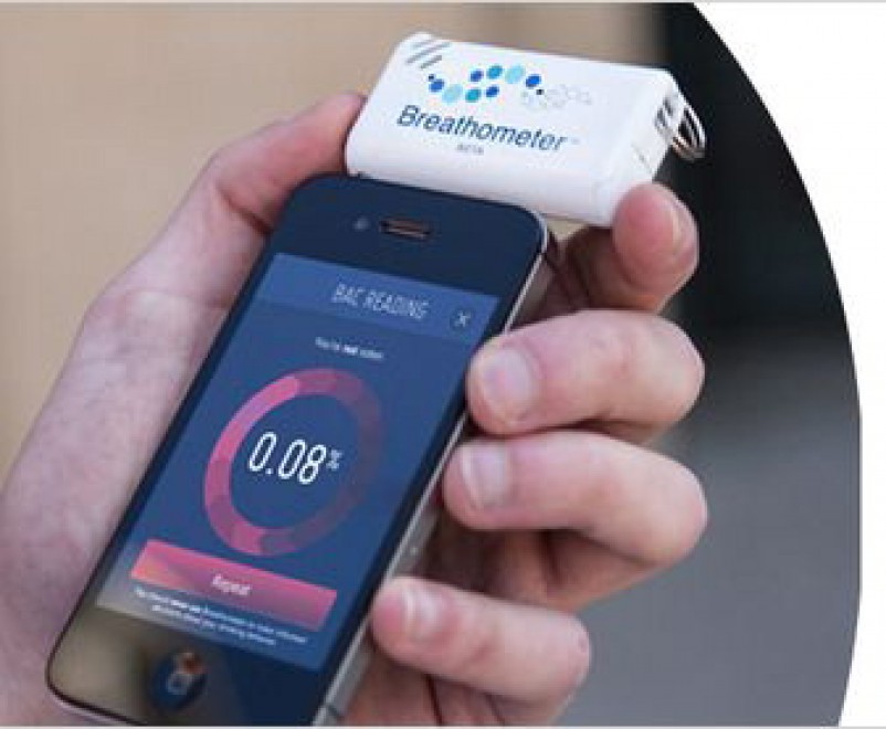 Breathometer, un etilometro nello smartphone